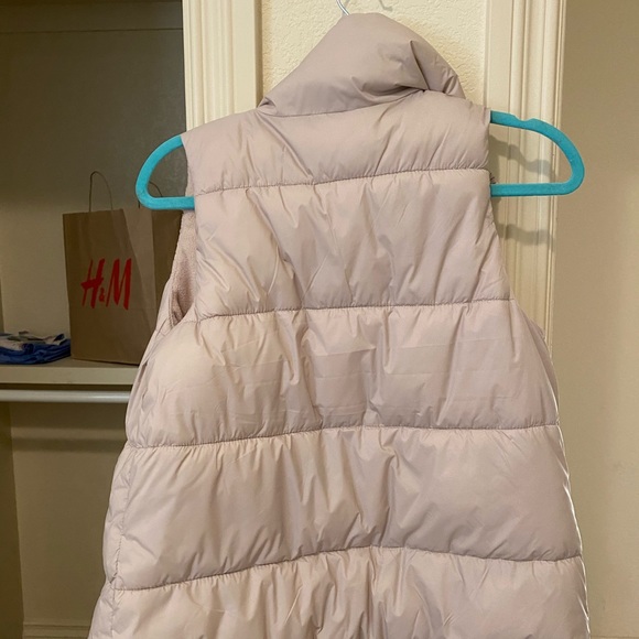 Brand NWT old navy Pink puffer vest - Picture 5 of 5